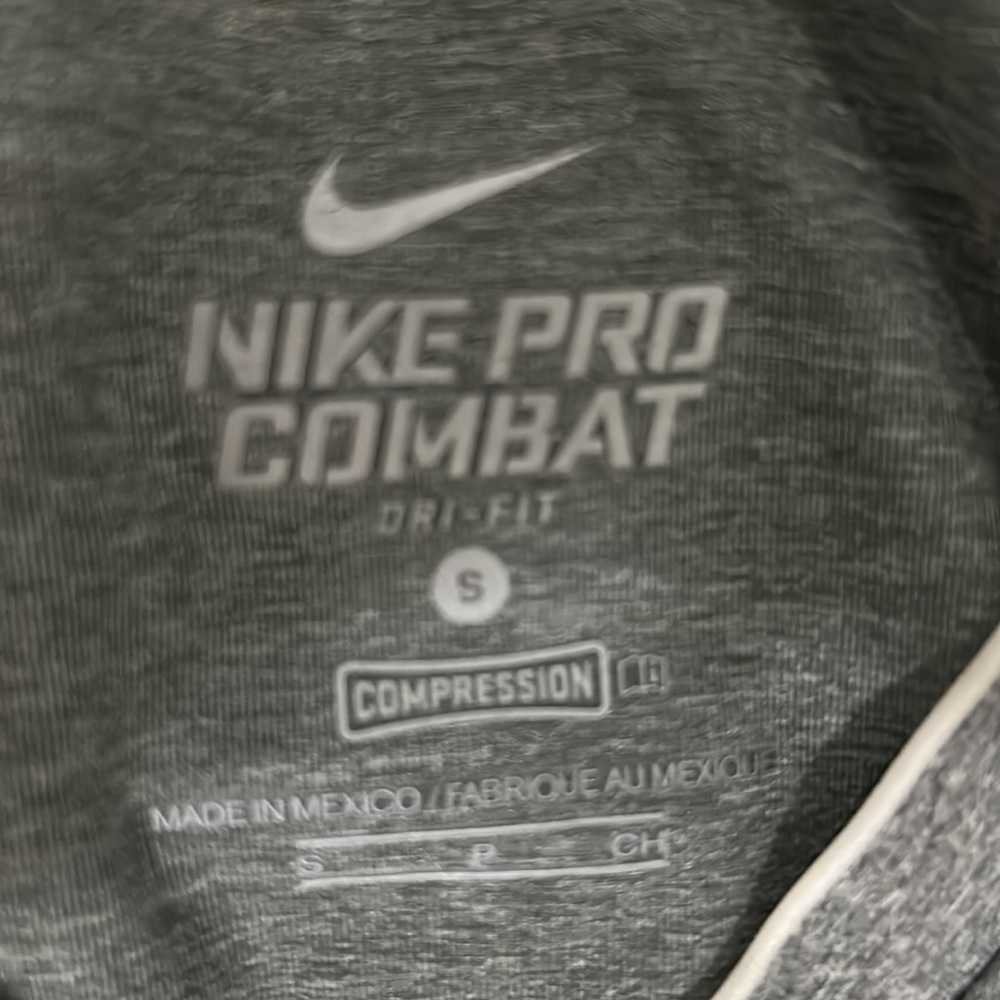Nike Pro Combat tank - Picture 3 of 4